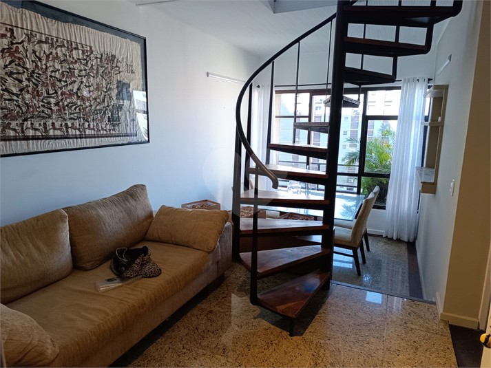 Foto REO1112476
