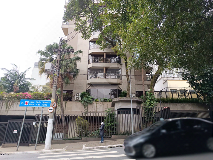 Foto REO1112476