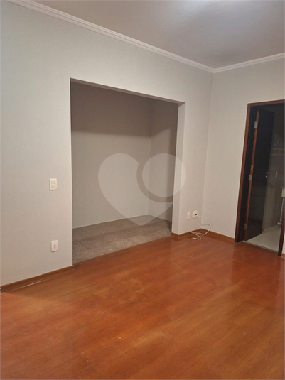 Foto REO1112477