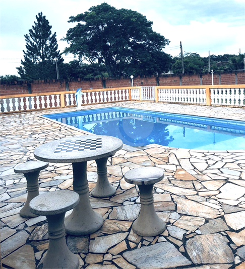 Foto REO1112489