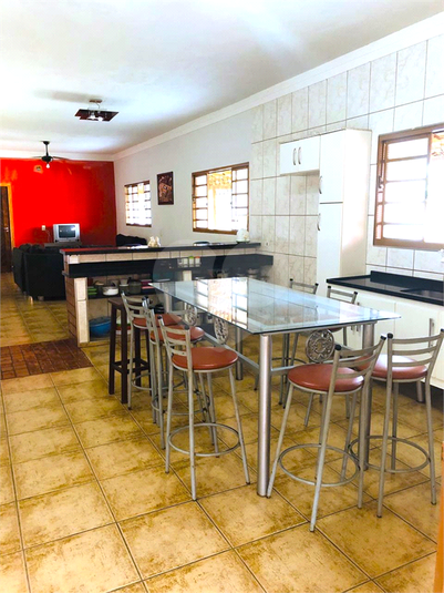 Foto REO1112489