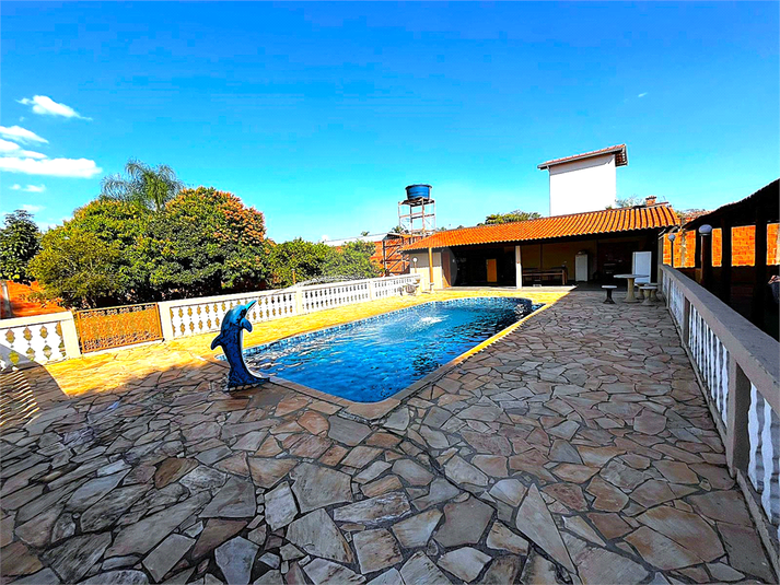 Foto REO1112489