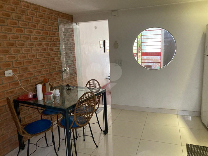 Foto REO1112496