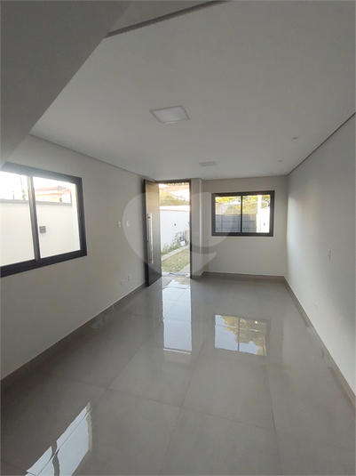 Foto REO1112500