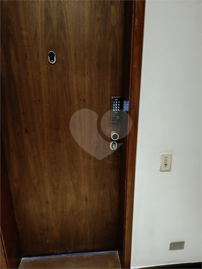 Foto REO1112504