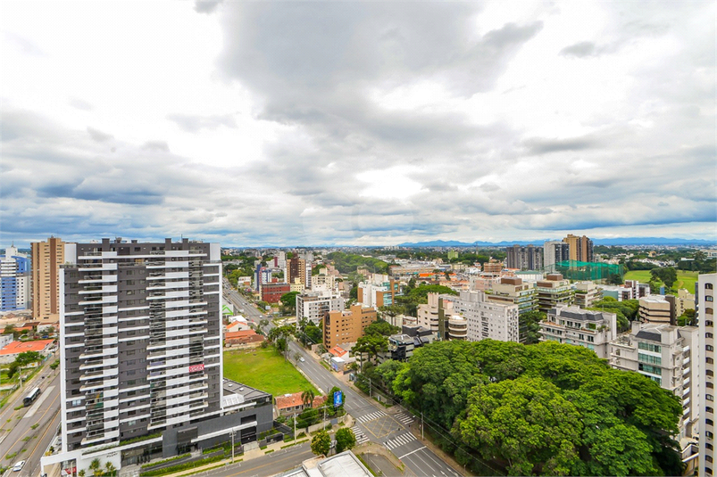 Foto REO1112518