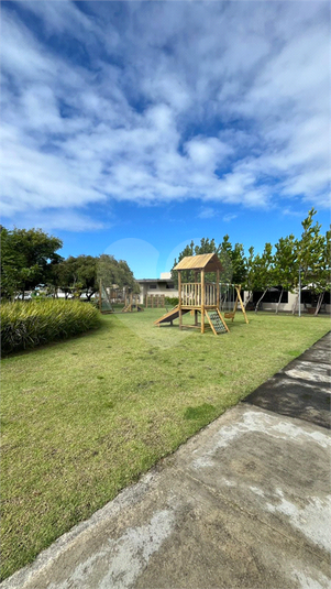 Foto REO1112539