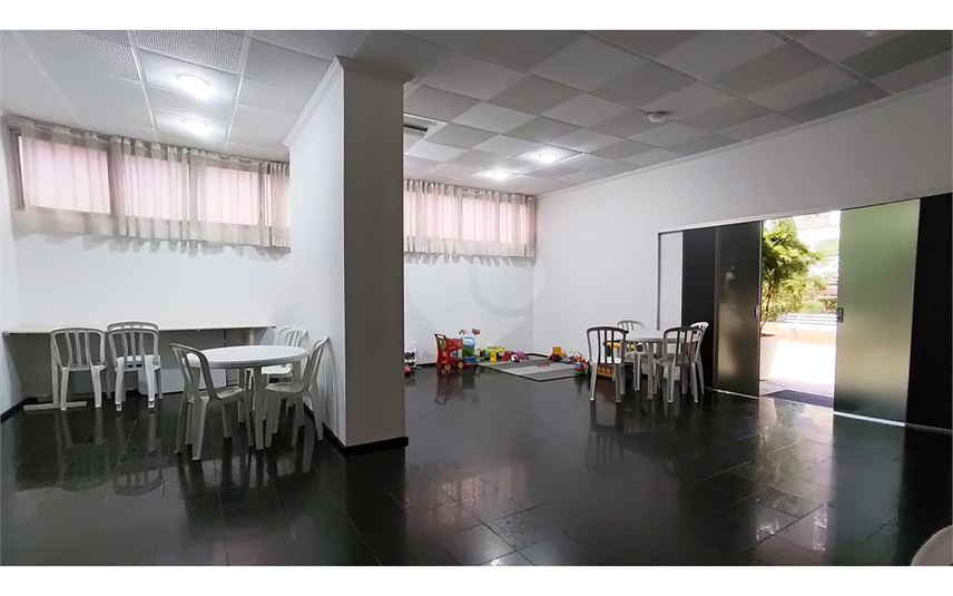 Foto REO1112545