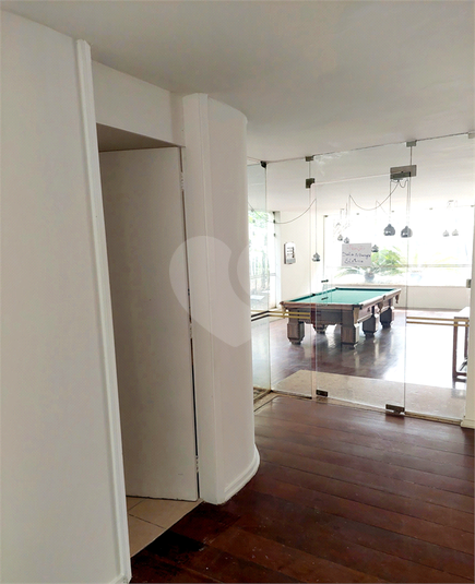 Foto REO1112562