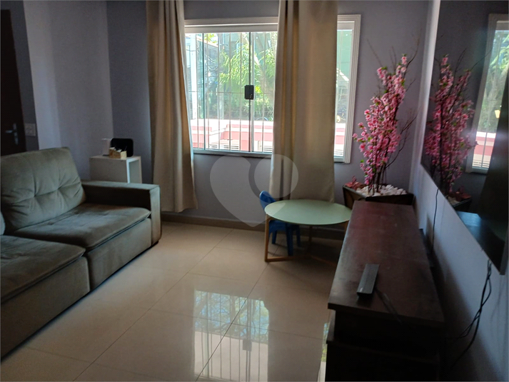 Foto REO1112566
