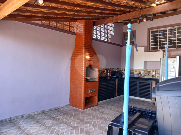 Foto REO1112566