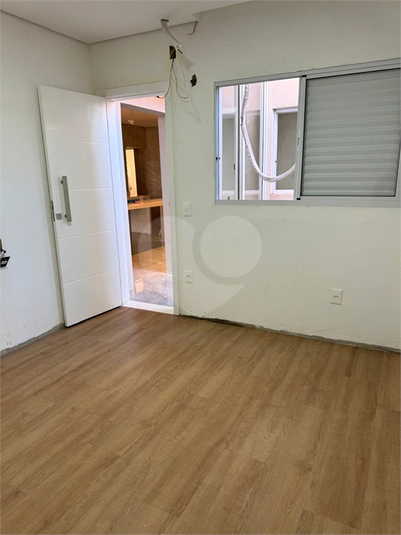 Foto REO1112569