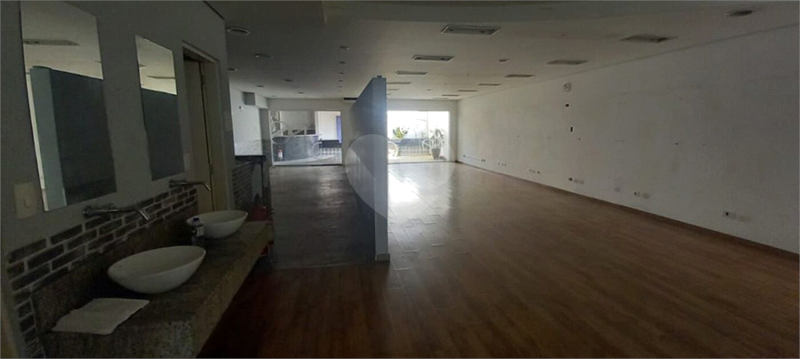 Foto REO1112584