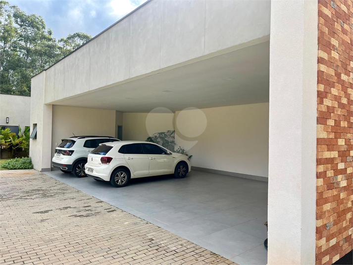 Foto REO1112588