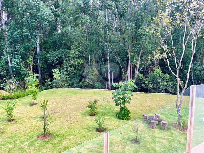 Foto REO1112588