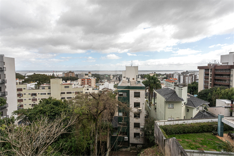 Foto REO1112589