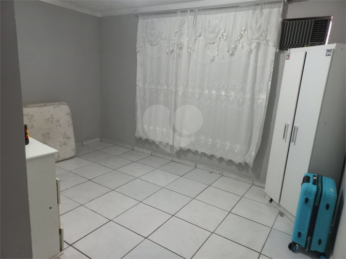 Foto REO1112595