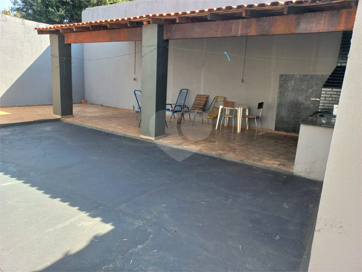 Foto REO1112595