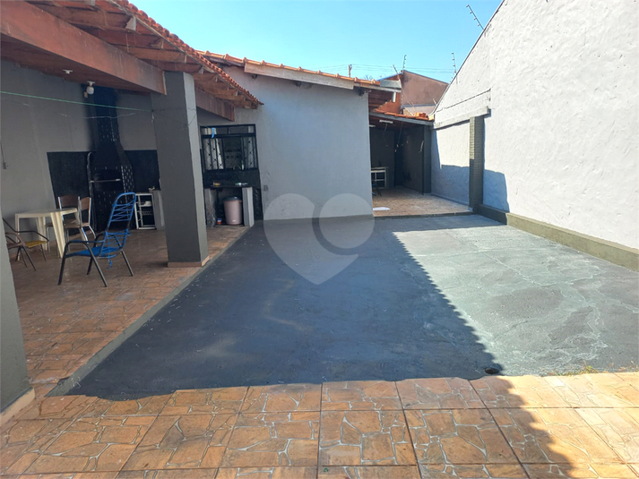 Foto REO1112595