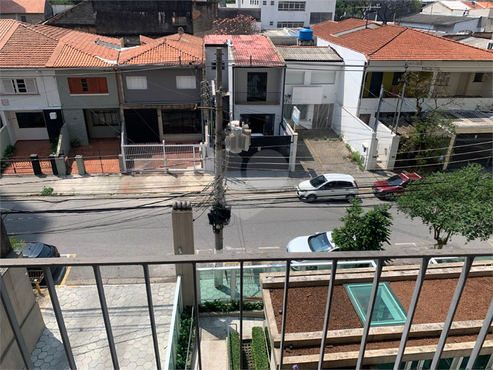 Foto REO1112601