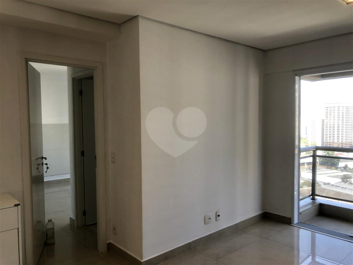 Foto REO1112623