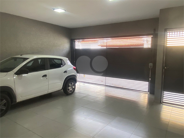 Foto REO1112627