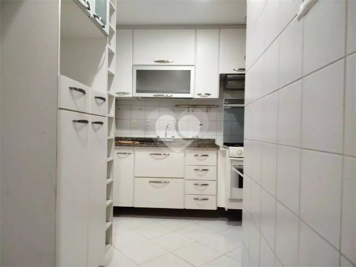Foto REO1112645