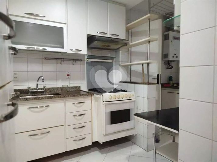 Foto REO1112645