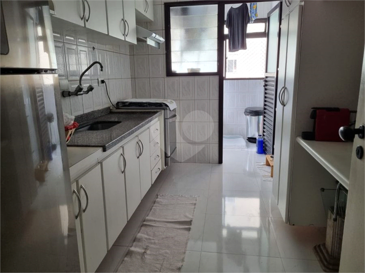 Foto REO1112646