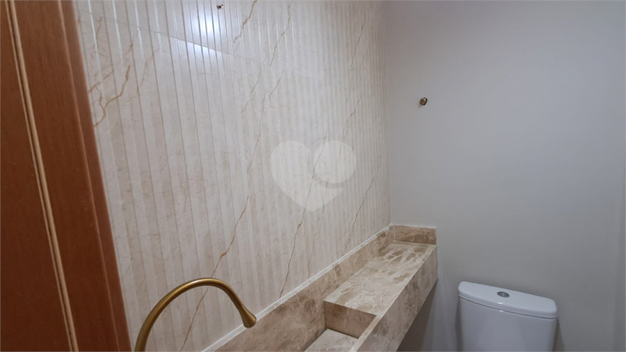 Foto REO1112652