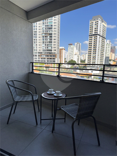 Foto REO1112657