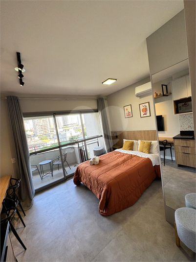Foto REO1112657