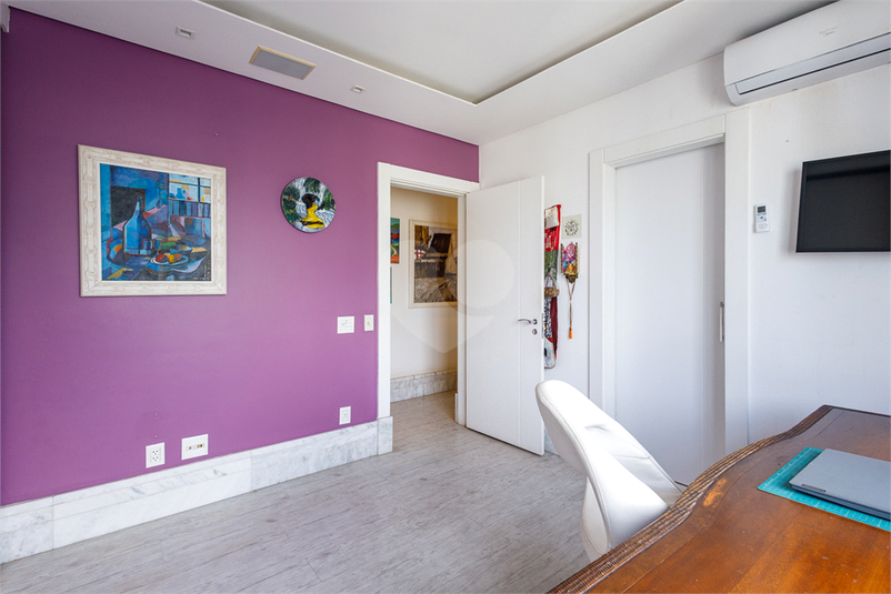 Foto REO1112665