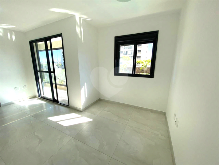 Foto REO1112669