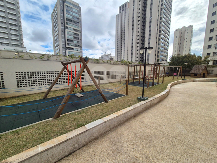 Foto REO1112680