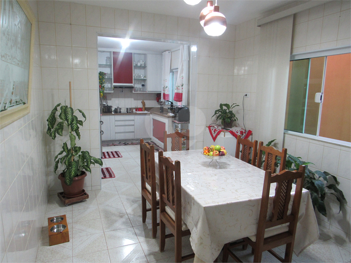 Foto REO1112690