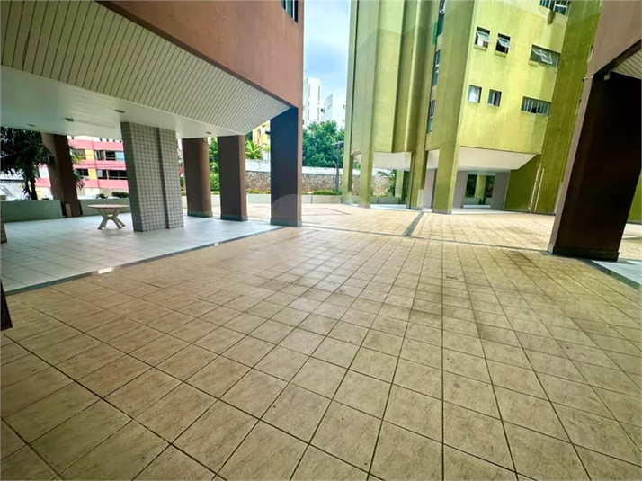 Foto REO1112696