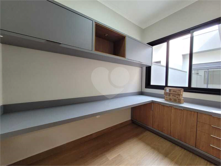 Foto REO1112698