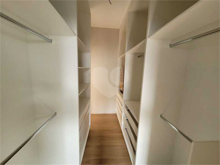 Foto REO1112698