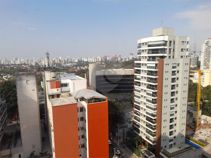 Foto REO1112702