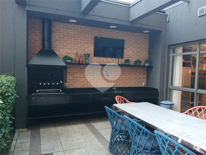 Foto REO1112730