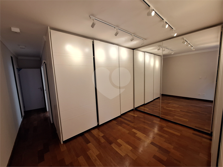 Foto REO1112737