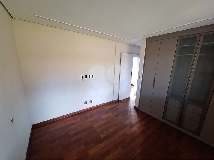 Foto REO1112737