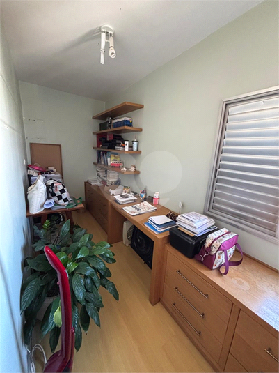 Foto REO1112757