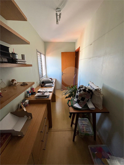 Foto REO1112757