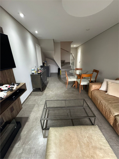 Foto REO1112770