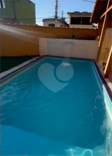 Foto REO1112783
