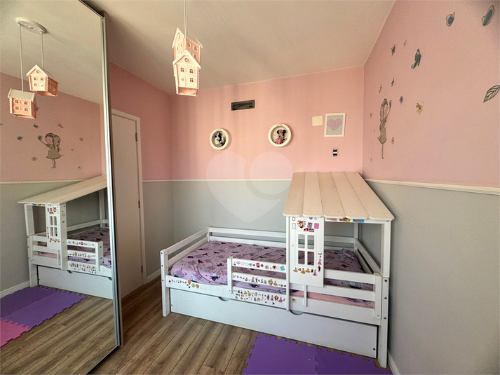 Foto REO1112791