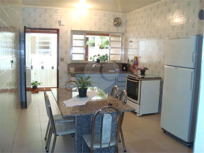 Foto REO1112799