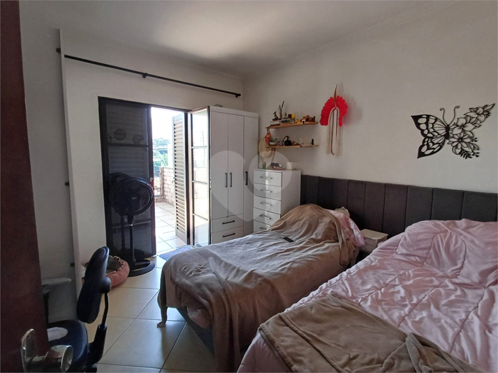 Foto REO1112803
